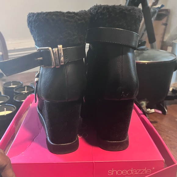 Shoedazzle platform black suede wedge calf boots with straps & buckles size 9.5 - Picture 5 of 6